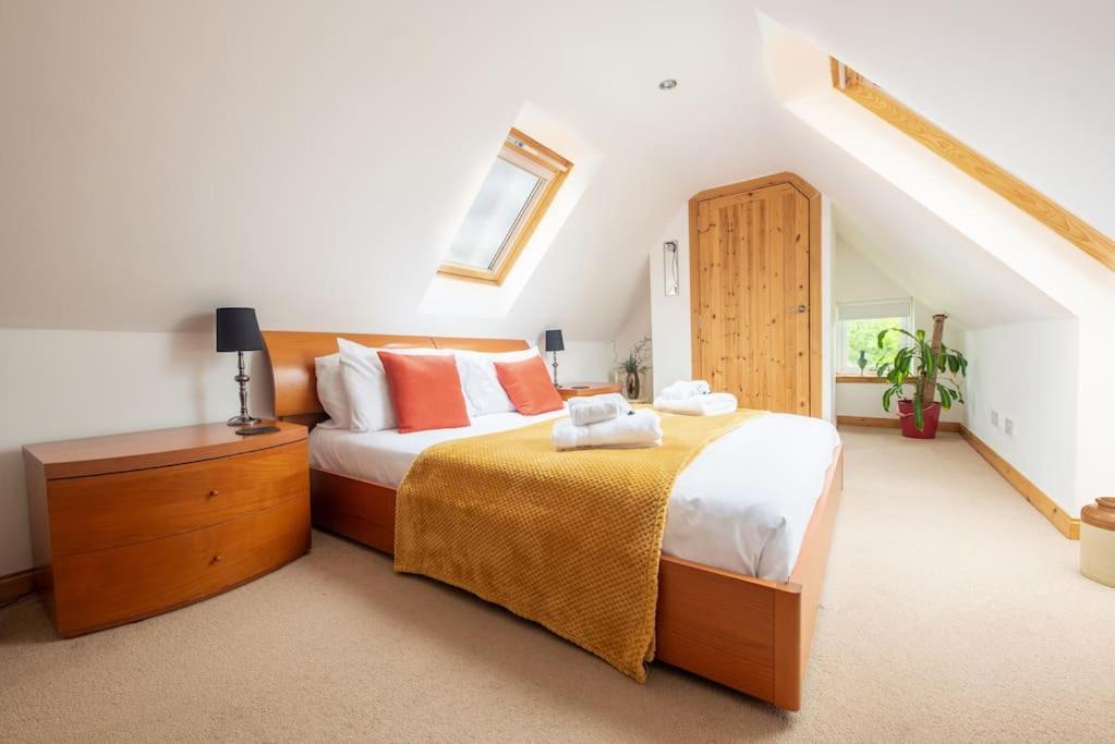 Cosy & Rustic Retreat - Woodland Cottage. Nairn Exteriör bild