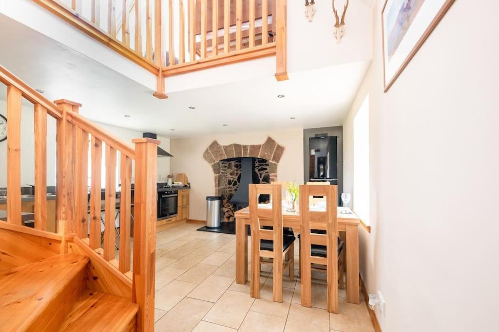 Cosy & Rustic Retreat - Woodland Cottage. Nairn Exteriör bild