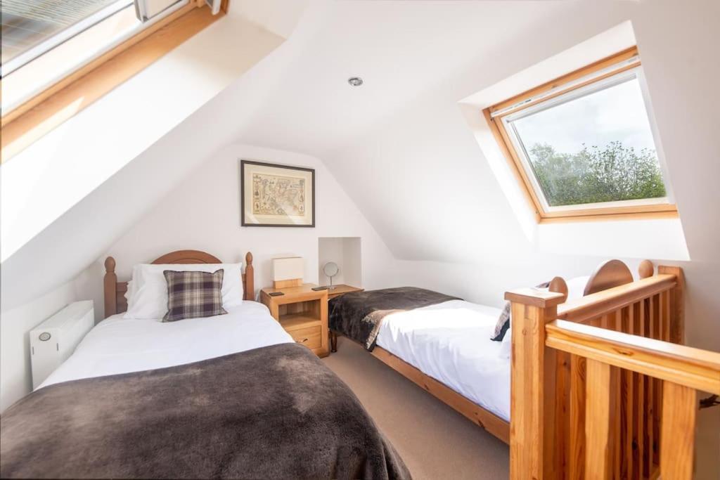 Cosy & Rustic Retreat - Woodland Cottage. Nairn Exteriör bild